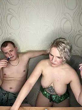 MrMrsRight from StripChat