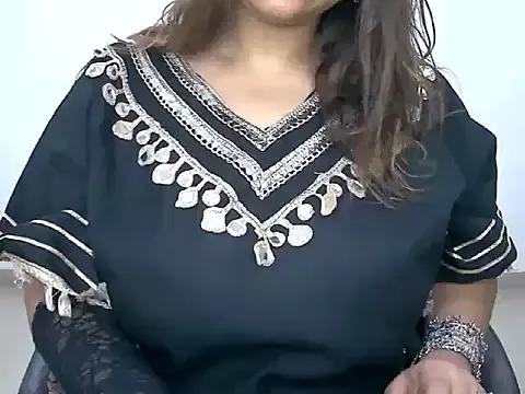 mrymlove from StripChat is Freechat