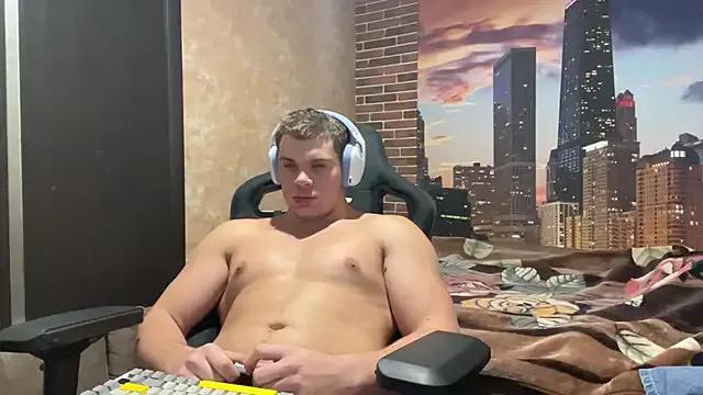 MusclePhantom from StripChat is Freechat