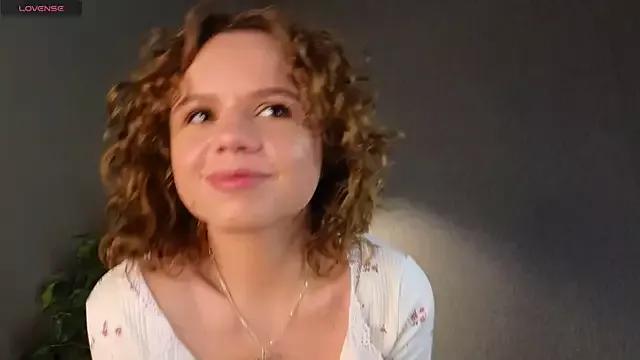 my_monique from StripChat is Freechat