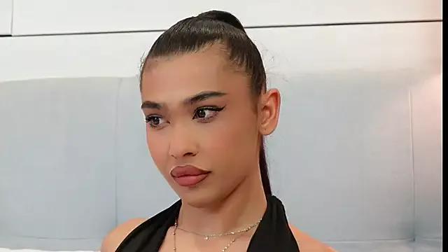 MyaMuse from StripChat