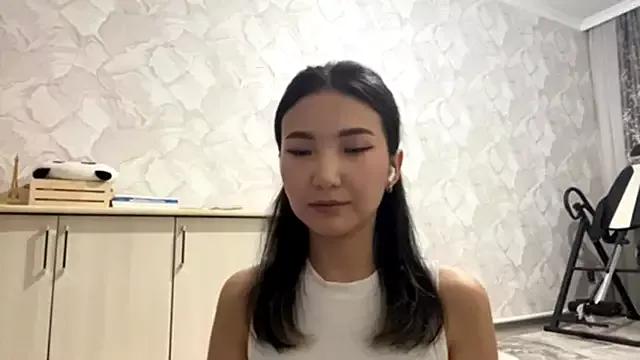 MyCuteLuna from StripChat is Freechat