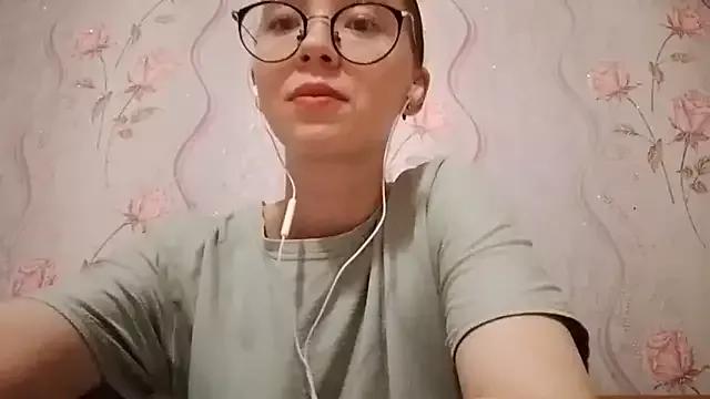 MycuuteEmma webcams show profile image 