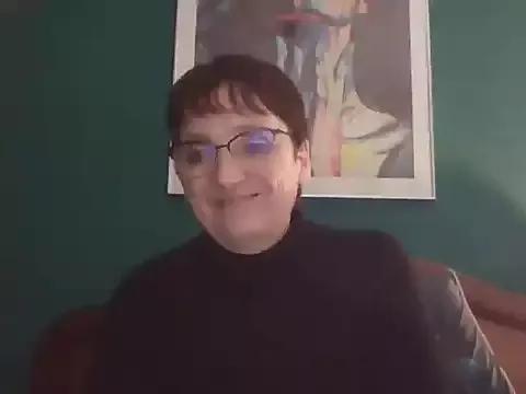 mymybebe from StripChat