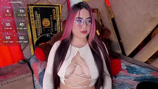 naatashamendozaa from StripChat