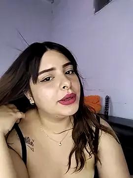 Nahomy_cm webcams show profile image 