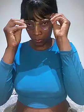 Nahomy_gree webcams show profile image 