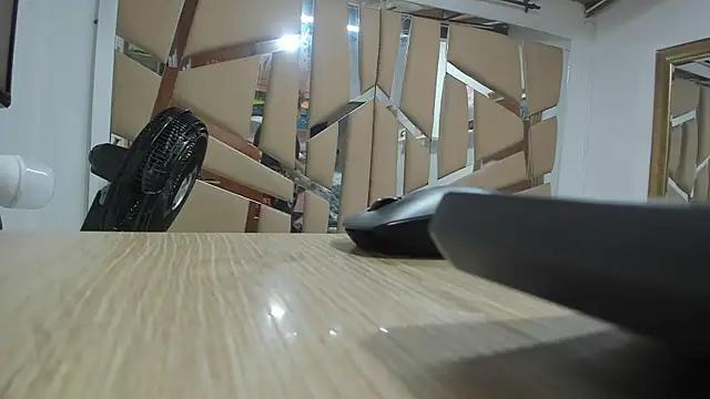 naia_blessed from StripChat