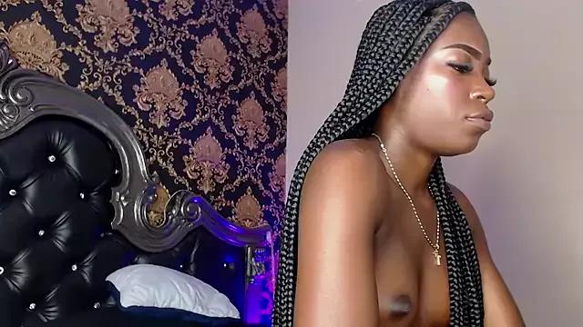 NaiaGils from StripChat