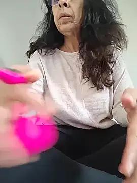 NakedMILFx from StripChat is Freechat