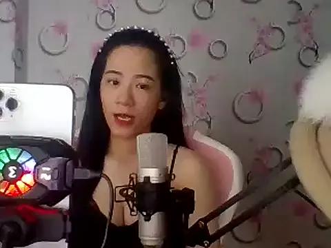 Nana-68 from StripChat