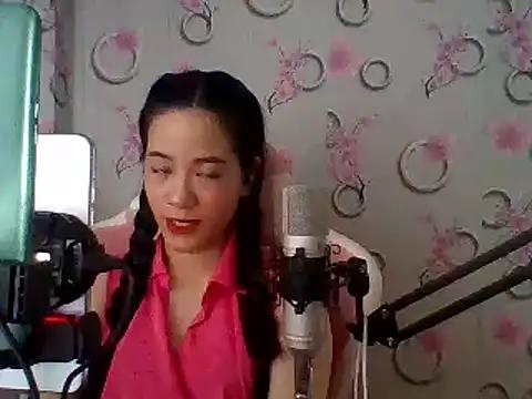 Nana-68 from StripChat