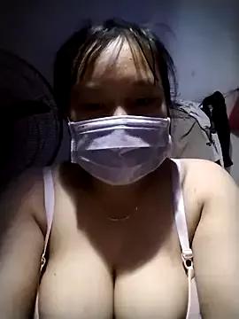 nana-hana from StripChat