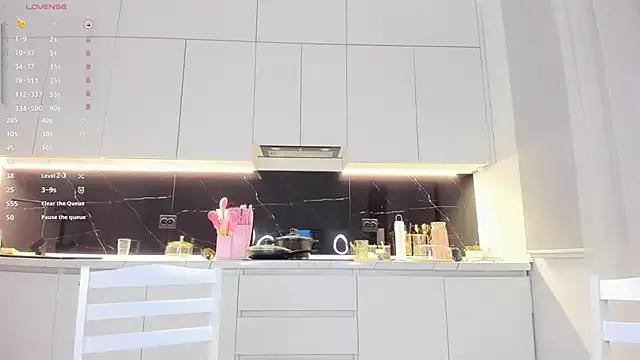 nana_le from StripChat