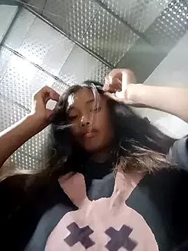 nanalinh from StripChat is Freechat