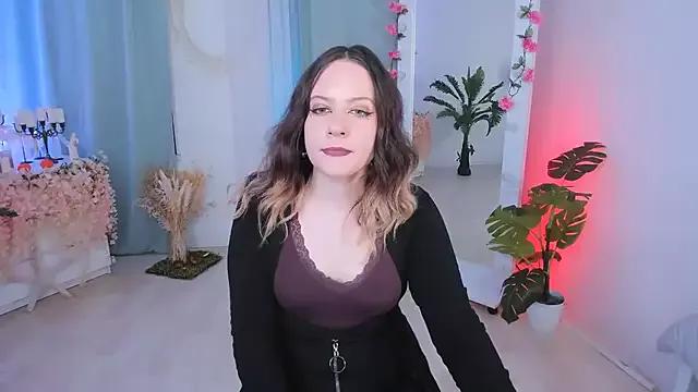 NanaMoonlight from StripChat