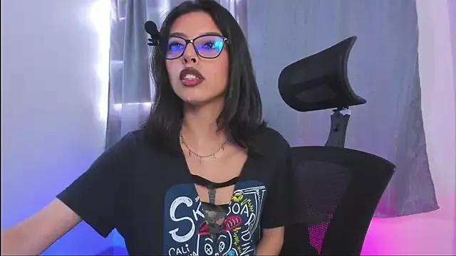 NanaRott from StripChat