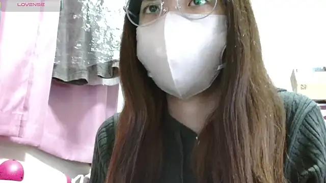 nanasechan73 from StripChat