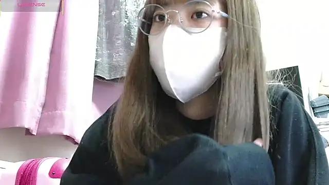 nanasechan73 from StripChat
