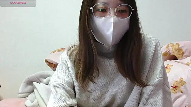 nanasechan73 from StripChat
