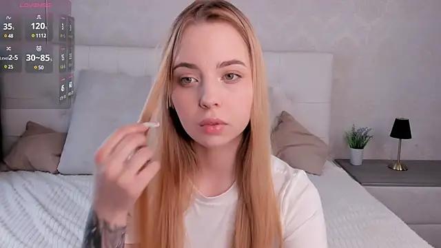 NancyMercer from StripChat