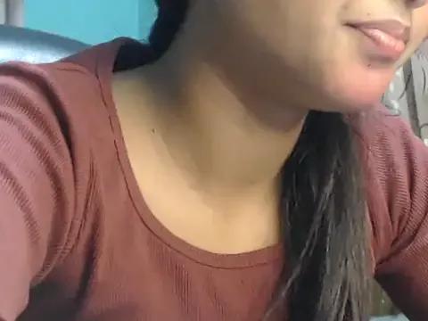 NancyRuvi from StripChat