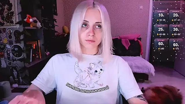 NaniMoore from StripChat