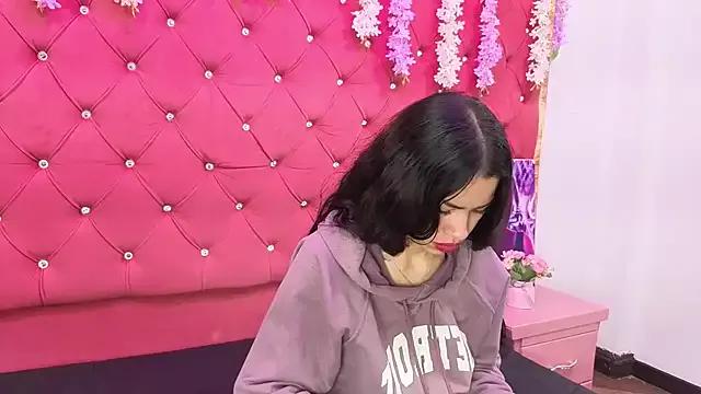 Nanis_James from StripChat is Freechat