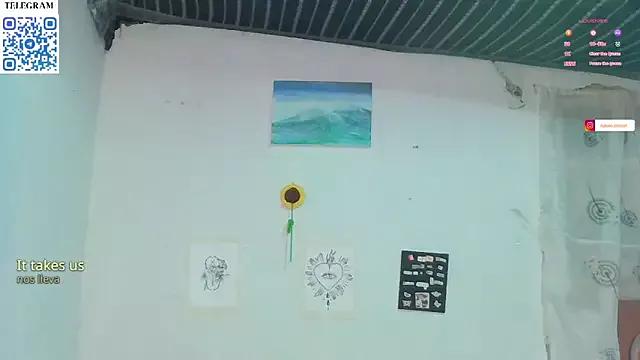 Naomi_mooon2 from StripChat is Freechat