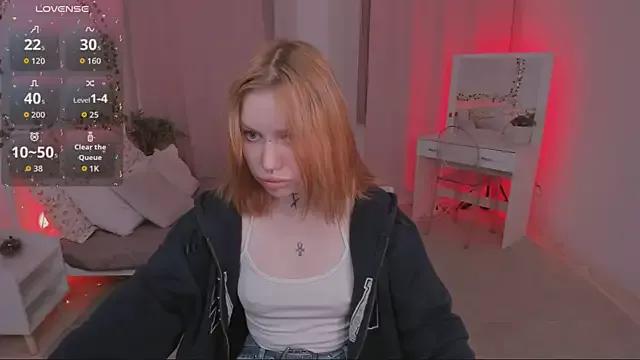 NaomiRosss from StripChat is Freechat