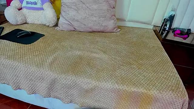 Naomy_Rousee from StripChat is Freechat