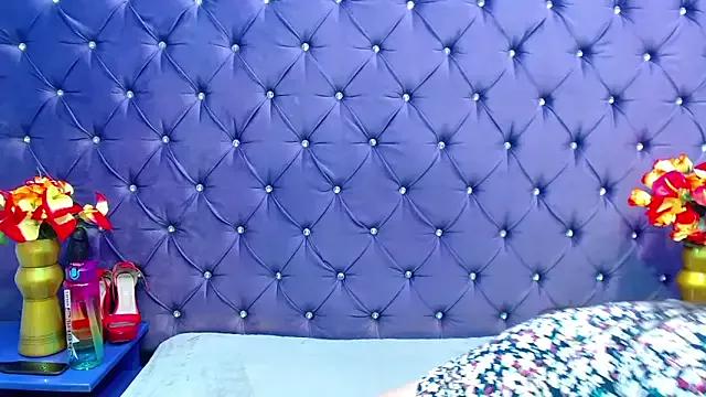 NaomyPrinces from StripChat is Freechat