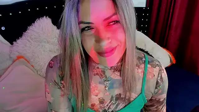 Natalia_Montoya from StripChat