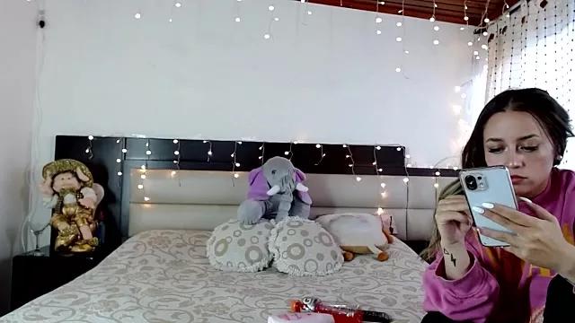 Natalia_Suarez from StripChat