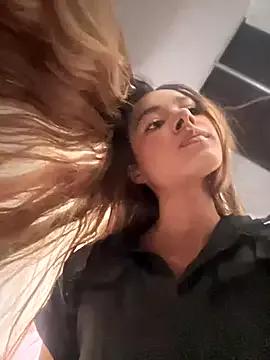 Natalia_vidal from StripChat is Freechat