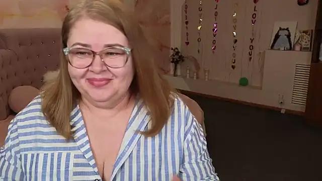 Natalie_Gucci from StripChat