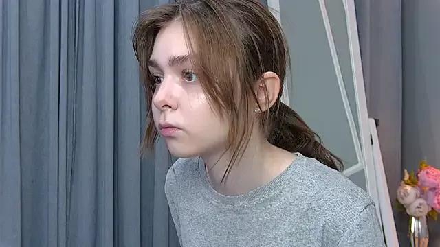 NatalieCroft from StripChat is Freechat