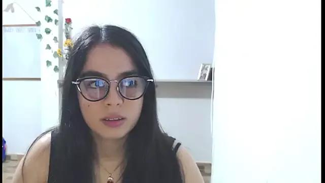 NatashaRose18 from StripChat