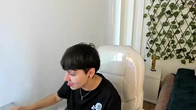 Nathaly_ds from StripChat is Freechat