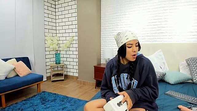 Nattasha_Brown from StripChat