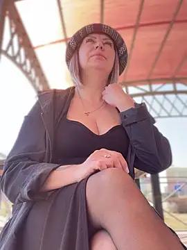 Dirty chat webcam: explore liveshows with versed models, from laying bare to fetishes, in a variety of sexy free adult webcams.