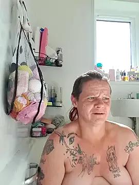 NaughtyyNikkii on StripChat