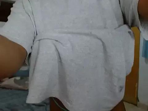 Nayahwillim from StripChat is Freechat