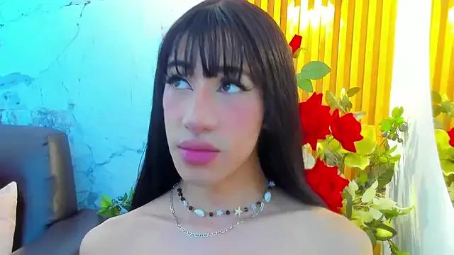 Nayla_Monroee from StripChat is Freechat