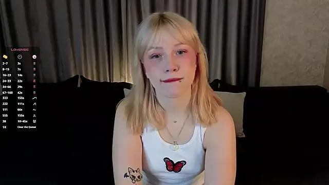 NecraBloom from StripChat is Freechat