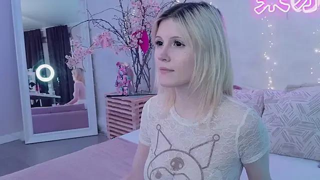 NellieLoyns from StripChat
