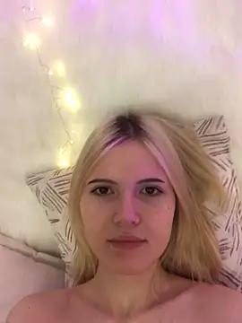 NellieLoyns from StripChat