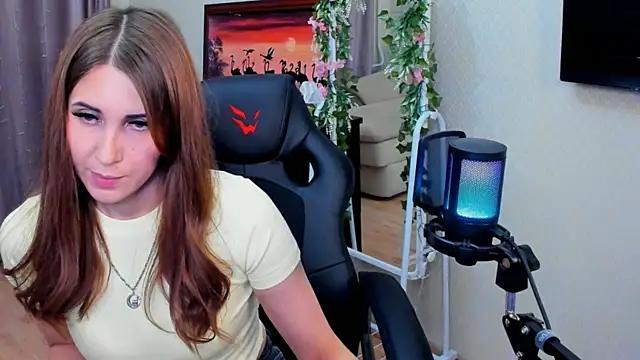 Nelliess from StripChat
