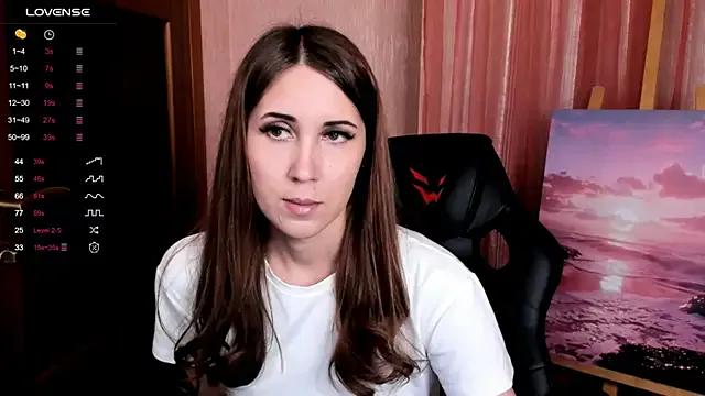 Nelliess from StripChat