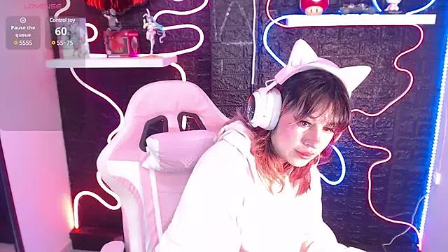 NELLYAZUMI webcams show profile image 